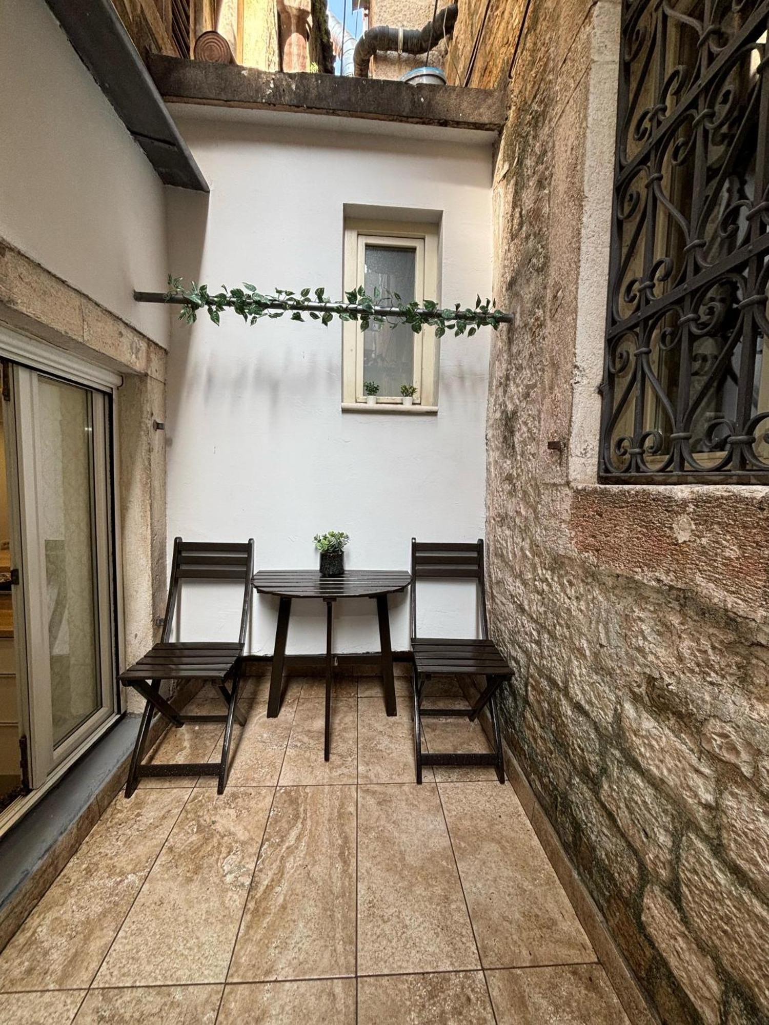 Palace Apartment Split Exterior photo